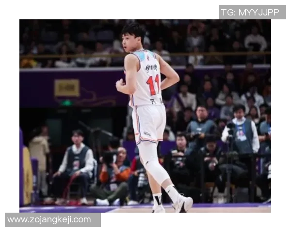 齐麟的崛起与挑战：探索这位年轻球员的未来发展与潜力分析